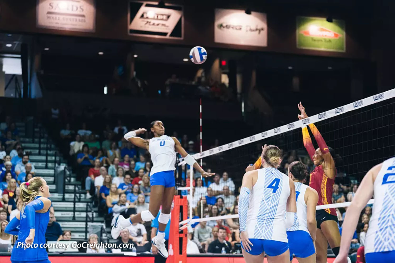#13 Volleyball Wins Two of Three in Sioux Falls on Opening Weekend